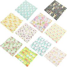 Lot de 10 feuilles de tissu en coton patchwork de Pâques, 25 x 25 cm, pour la confection de quilts et autres projets de patchwork.
