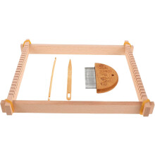 Outil de tricot pour le tissage comprenant un peigne, un grand crochet à œillet et un crochet.