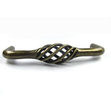 4 antiikkisen Inconel-laatikon vetimen sarja lipaston oviin - Pronssi/96 mm