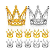 Juego de 12 adornos para pastel con forma de corona, adornos de corona con diamantes de imitación dorados