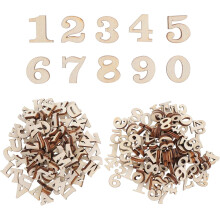 Set van 200 houten letters en cijfers, onbewerkt en blanco.