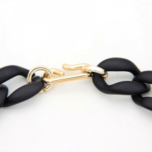 (svart) Vintage Lackingone Akryl Halsband med Grov Choker och Haklapp Halsband