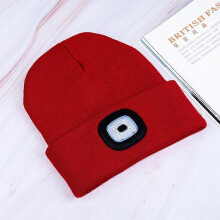 (red) LED Lighted Beanie Cap,USB Rechargeable Running Hat Ultra Bright LED Waterproof Light Winter Warm Gifts for Men and Women
