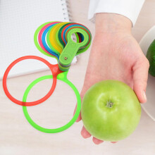 Handzame fruitdiametermeter met ring voor het meten van citrusvruchten zoals sinaasappels, citroenen en perziken.