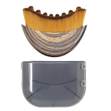 Contour Face Brush – Zachte gezichtsmassageborstel voor het vormgeven van de kaaklijn en als voorbereiding op make-up.