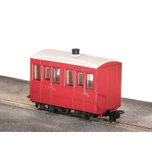 PECO GR-500UR 4 Wheel Enclosed Side Coach Red OO9 Gauge