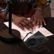 Spatwaterdichte PU-microfoontas met trekkoord, compacte opbergtas