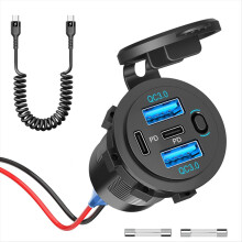 12V USB-C Autoladegerät in einer wasserdichten Box für Fahrzeuge