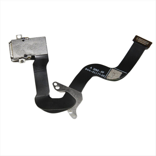 Charging cable for 3 charging ports, flexible cable section