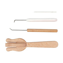 Strickgabel aus Holz mit 4 Zinken und gebogener Spitze,