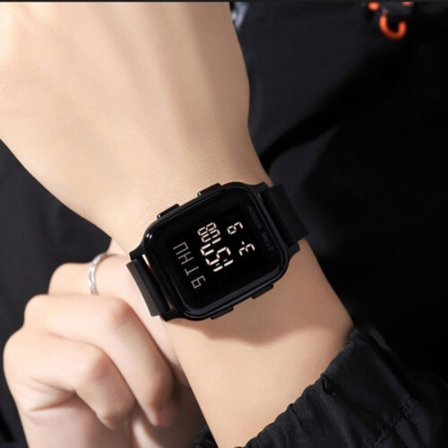 Smartwatch, LED screen, waterproof, shockproof, ergonomic design, black 1