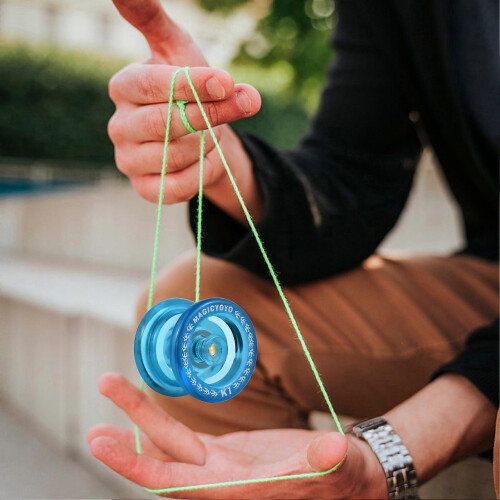 Unresponsive Yoyo for Kids Yo-Yo Ball with 5 Replacement Strings Glove Storage Pouch 2