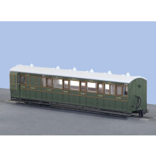 PECO GR-421A Brake Composite Coach SR Livery No 4108 OO9 Gauge