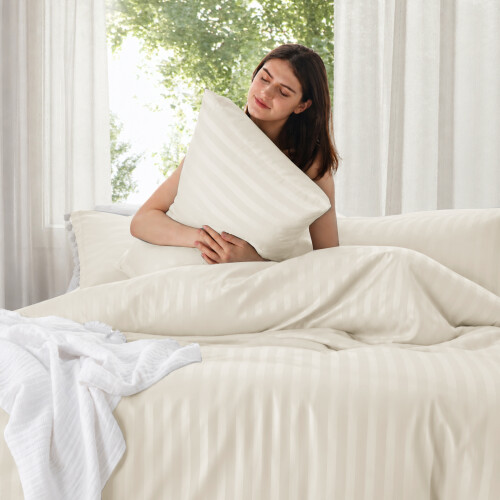 (Double, Cream) Premium Stripe Duvet Cover Set & Pillowcase Pair 1