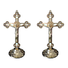 2X Stehendes Kruzifix mit Sockel Legierung Kreuz für Haus Kapellen Dekoration und ReligiöSe Geschenke (Gold)