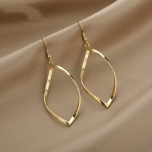 Twisted Diamond-Shaped Drop Earrings, Unique And Exaggerated Earrings, Shiny Alloy Earrings (Main Image Color) Surprise Gift