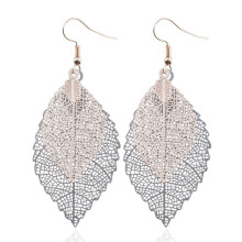 Double-Layer Leaf Tassel Earrings, Simple Retro Metal Leaf Pendant Jewelry (Gold And Black) Surprise Gift