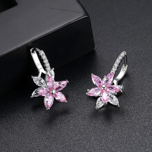 Cute And Romantic Transparent Zirconia Flower-Shaped Simple Cubic Zirconia Stud Earrings (Pink) Surprise Gift