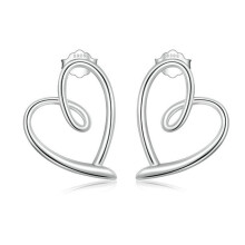 S925 Sterling Silver Platinum-Plated Heart-Shaped Earrings Surprise Gift
