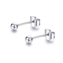 Malé okrúhle strieborné náušnice, minimalistický štýl pre ženy. Prekvapivý darček.