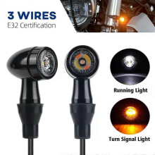 (3-adrige Leuchte) Passend für E32 Retro-Motorräder: Blinker, Rücklicht, Bremslicht, LED-Leuchte.