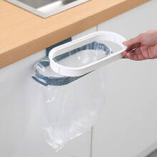 Sacchetto portatile in plastica blu per rifiuti da cucina, con gancio e tampone abrasivo.