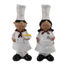 1 Pair of Boy Girl Chef Decoration Home Decoration Resin Crafts Wine Cabinet Window Restaurant Bakery Decoration