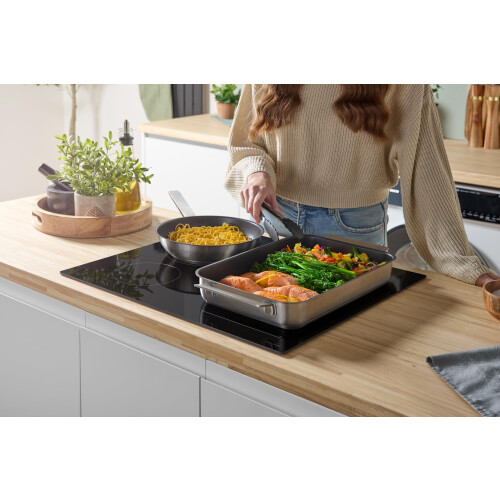 Bosch Bosch Series 4 PWP611BB5B Induction Hob with TouchSelect CombiZone PowerBoo