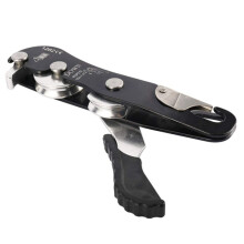Self-Locking Manual Descender Outdoor Climbing Slow Descent Rescue Self-Locking Gear Protection Rope Descender