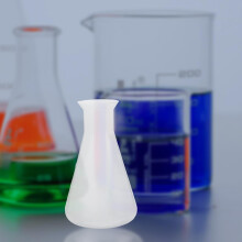 2 stuks plastic laboratoriumkolven met een inhoud van 250 ml per stuk, witte kleur