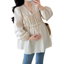 Elegante blouse met lange mouwen en V-hals voor-Melkthee kleur M