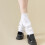 Trendige Damen-Socken mit gerippten Bündchen über den-Weiß 7