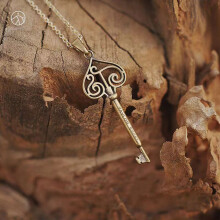 (Necklace) Swift Retro Key Necklace, Hollow