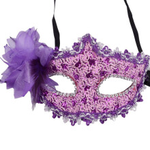 1Halloween Masker Venetiaans Met Kant En Paarse Accenten