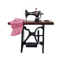 Medieval Nostalgia Scissors Pattern Checkered Fabric Sewing Machine Model Decorative Display Piece