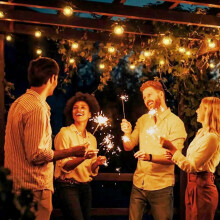 Luci a stringa LED per esterni, 15 m, 50 lampadine G40 in plastica, impermeabili IP45, ideali per patio, giardino, feste, campeggio e bistrot.