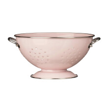 Colador de cocina retro, de acero inoxidable rosa pastel con asas laterales para un agarre seguro y un drenaje eficiente.