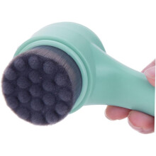 Cepillo facial de doble cara para limpieza facial, exfoliante y limpiador de poros manual. Color aleatorio.