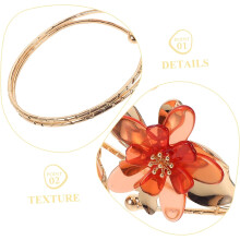 Conjunto de joyería floral vintage para mujer con elegantes pendientes, pulsera y anillos con acabado de aceite de goteo.