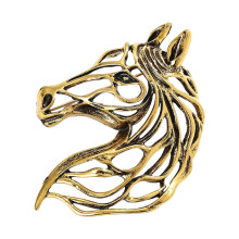 Delicate uitgeholde paardenbroche,-oude gouden kleur
