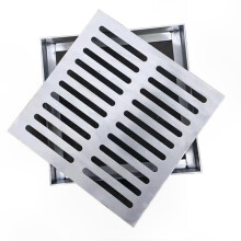 Wytrzymała kratka ze stali nierdzewnej 250x250 mm do odwodnienia tarasu ogrodowego