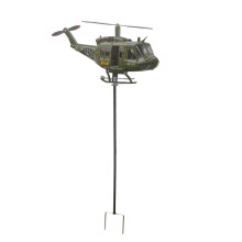 Patriotischer Hubschrauber-Windmühlen-Gartenstecker aus Metall mit drehendem Windrad für die Außendekoration