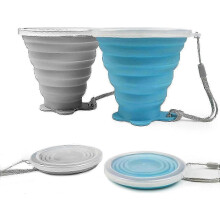 Silicone Folding Cup 2 Pack with Sealing Lid Reusable for Camping Hiking Travel
