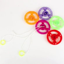 (5 Stück, zufällige Farbe) 5 Stück Handzug-Leuchtseil-Schwungradspielzeug LED-Leuchtspielzeug Neuheit