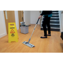 Silverline 883504 'A' Frame Caution Wet Floor Sign 295 x 610mm English