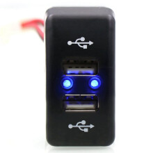 3X Auto Dubbele USB-Oplader 5V 2.1A Auto USB-Stopcontact Auto-Accessoires voor DAF Truck DAF 95 XF XF 106 105 95 CF