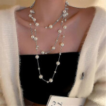 Collana di perle lunga, collana di perle trendy, collana di temperamento, maglione multistrato, catena per clavicola, donna