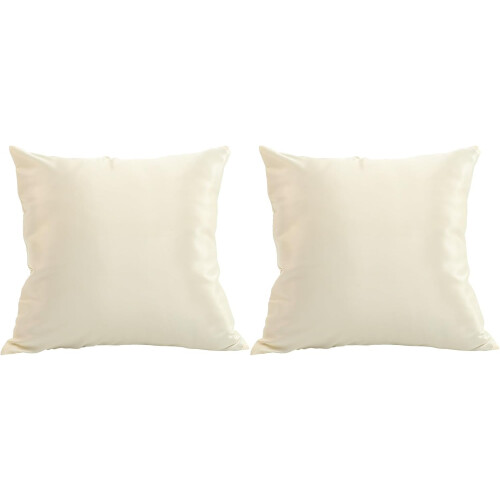 2 federe quadrate in raso, decorative, comode, eleganti e dal design semplice.