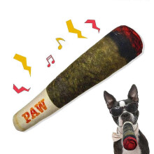 Juguete masticable de peluche con diseño de pata grande y chirriante para perros.