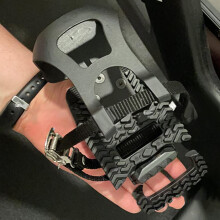 Robuste Pedalkäfige mit Riemen